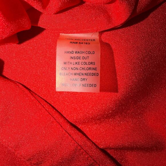 Calvin Klein Red Roll-Tab Sleeve Blouse | XL | Button Front | Classic Office Top - Picture 6 of 6